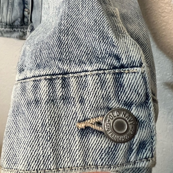 Old Navy Distressed Classic Jean Denim Jacket for Women Light Blue S. - Picture 6 of 8